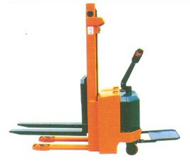 全自動(dòng)堆高機(jī)